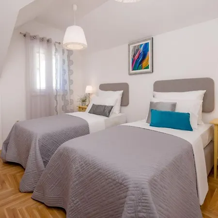 Luxury With Private Pool Near The In On Brac Island * Murvica (Brac)