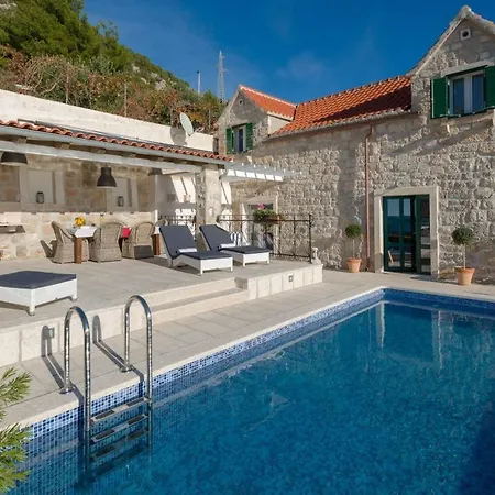 Luxury With Private Pool Near The In On Brac Island Villa Murvica (Brac)